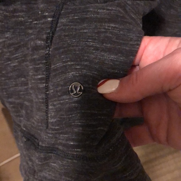 Lululemon jacket - Picture 5 of 7